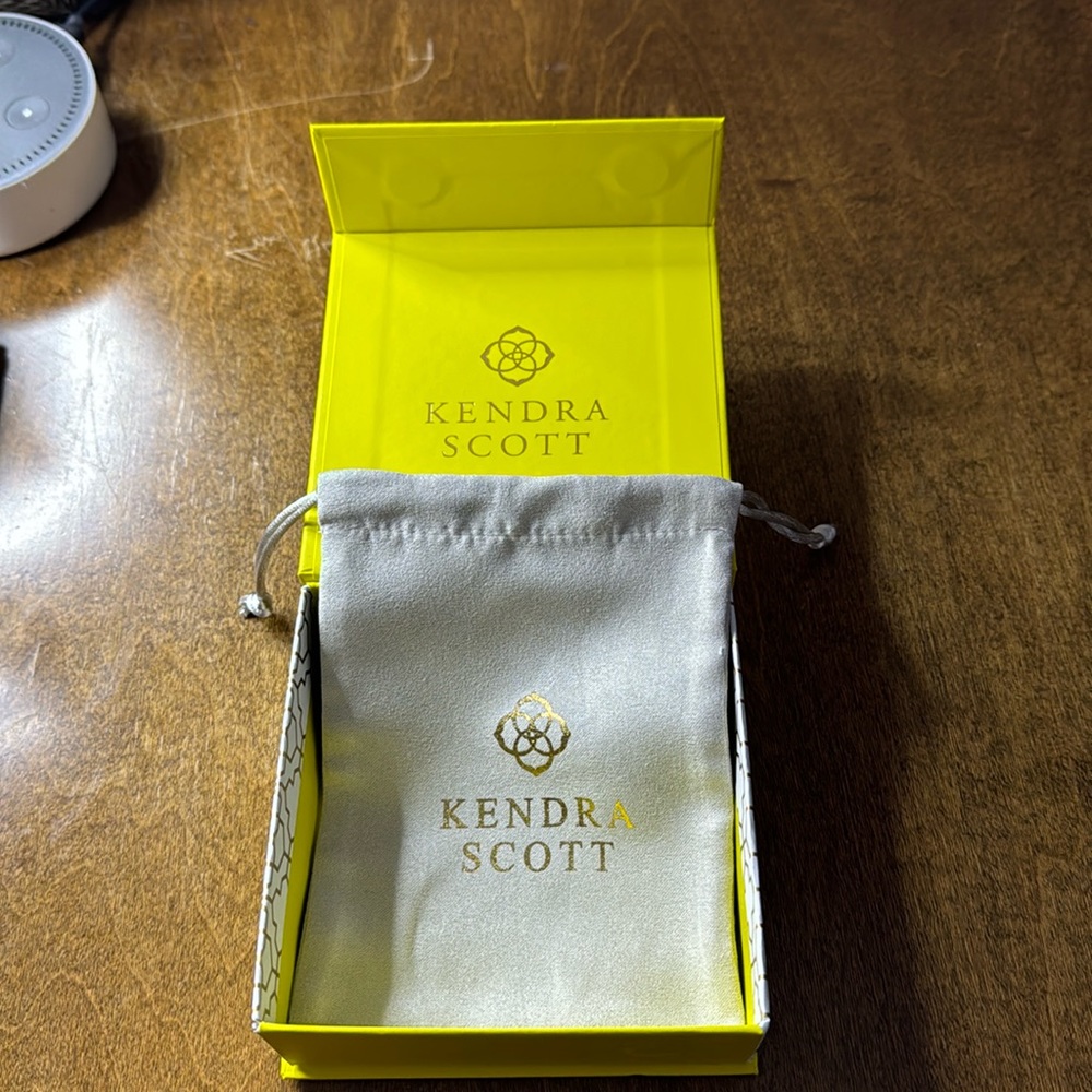 Kendra Scott box and dust bag !